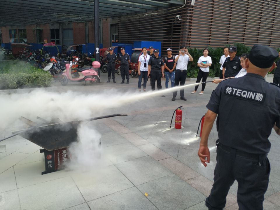 4E9E0FD65211D3EFB7D0B54327BD1D87.jpg 4E9E0FD65211D3EFB7D0B54327BD1D87.jpg