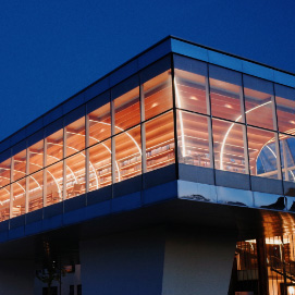 �Ϸ��а������������Ͷ�����޹�˾